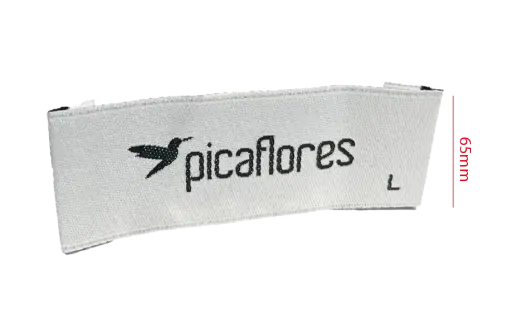 Bordada Alta definición cortada y doblada a los extremos 65mm 1 color